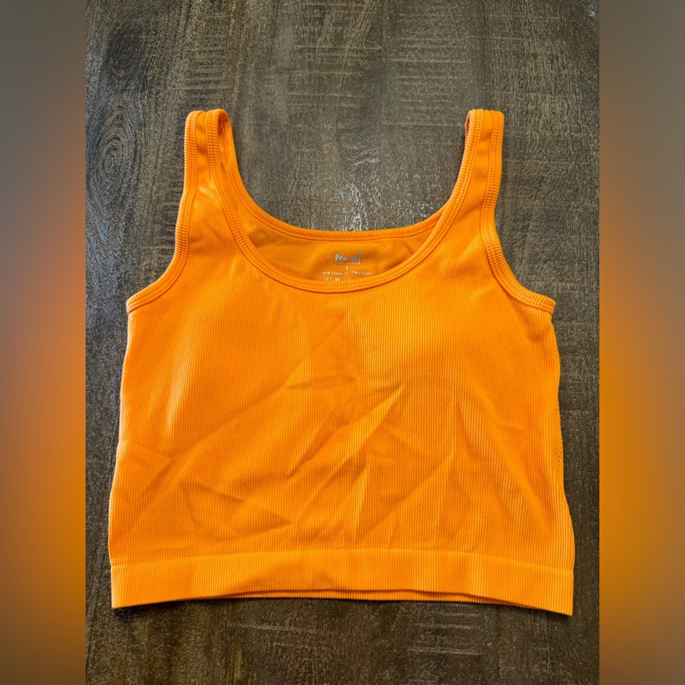 NWOT Pro Fit Bralette with Removable Padding